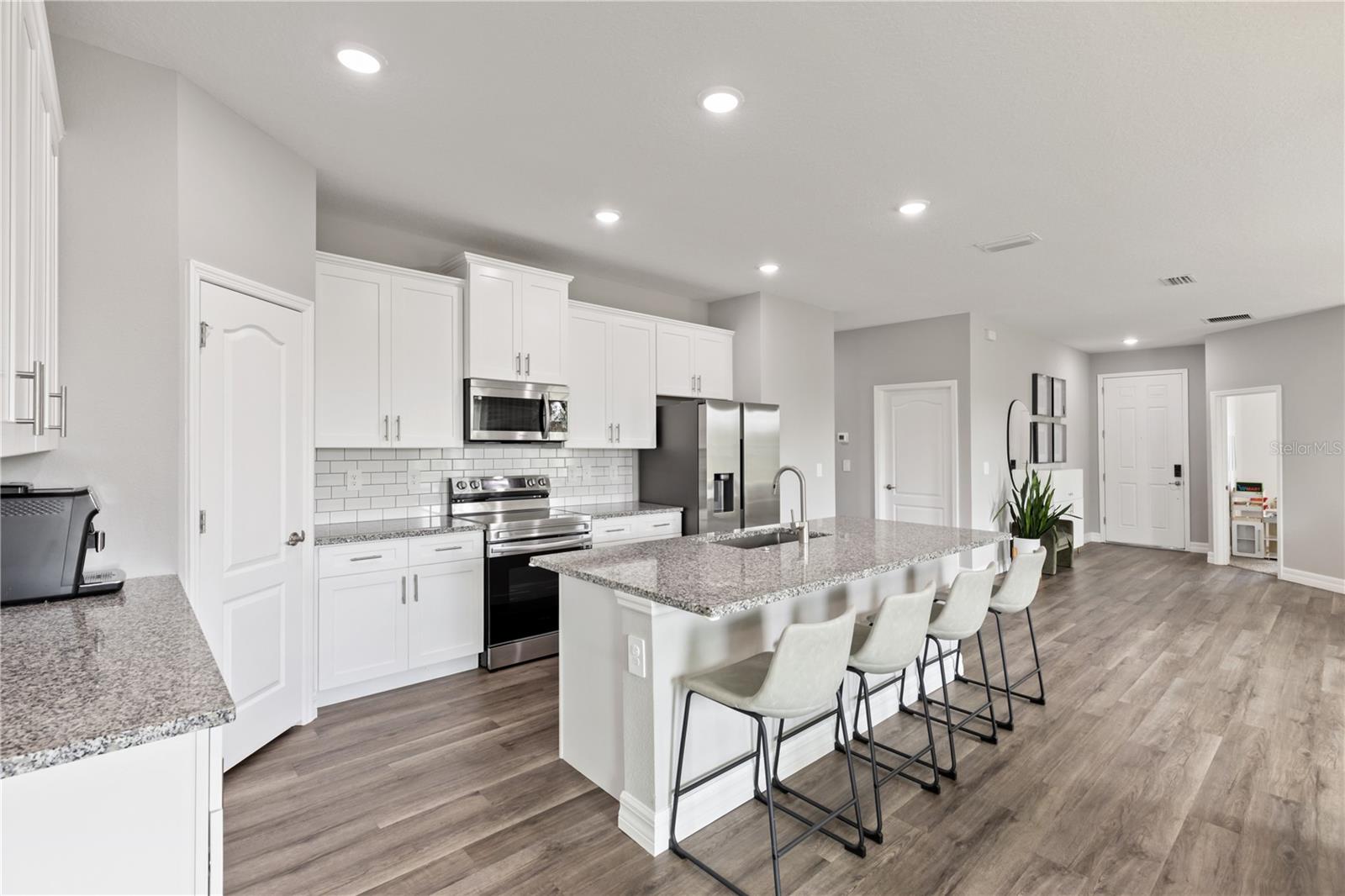 Image 6 of 47 For 12199 Xavier Avenue