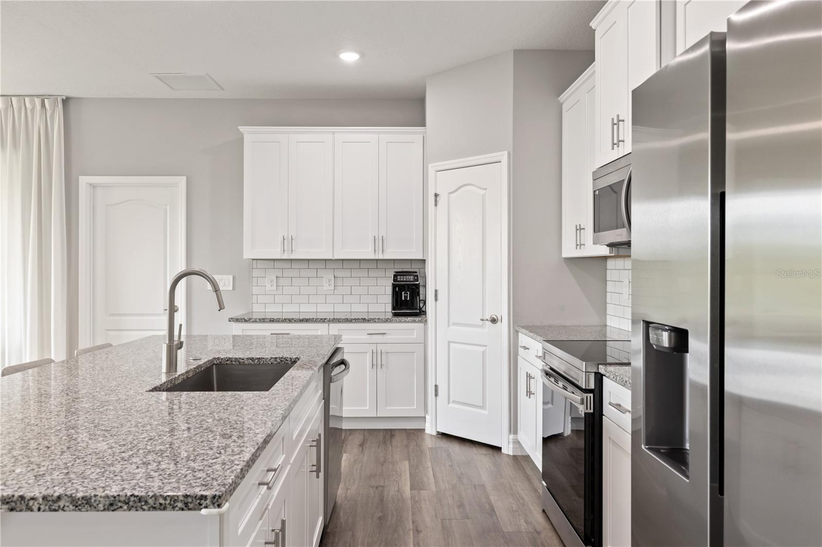 Image 7 of 47 For 12199 Xavier Avenue