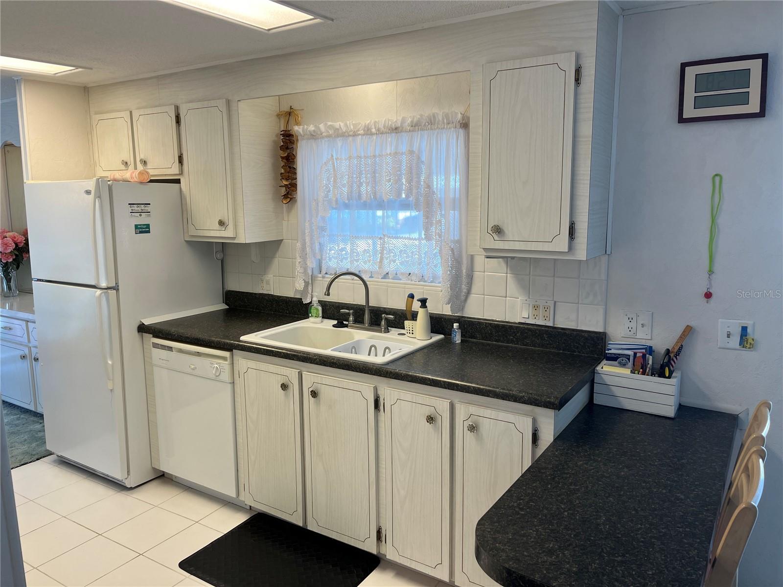 Image 21 of 43 For 411 Cervina Drive N 493