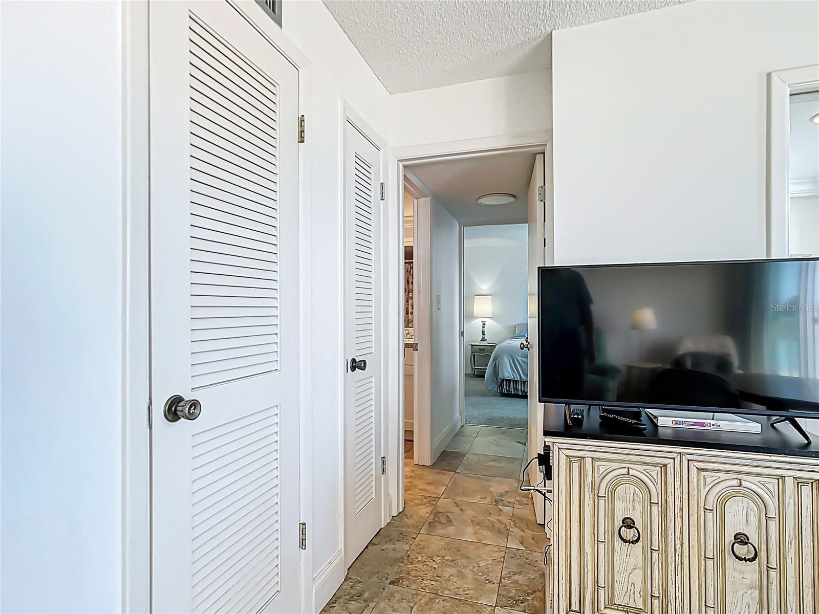 Image 11 of 28 For 1255 Tarpon Center Drive 503