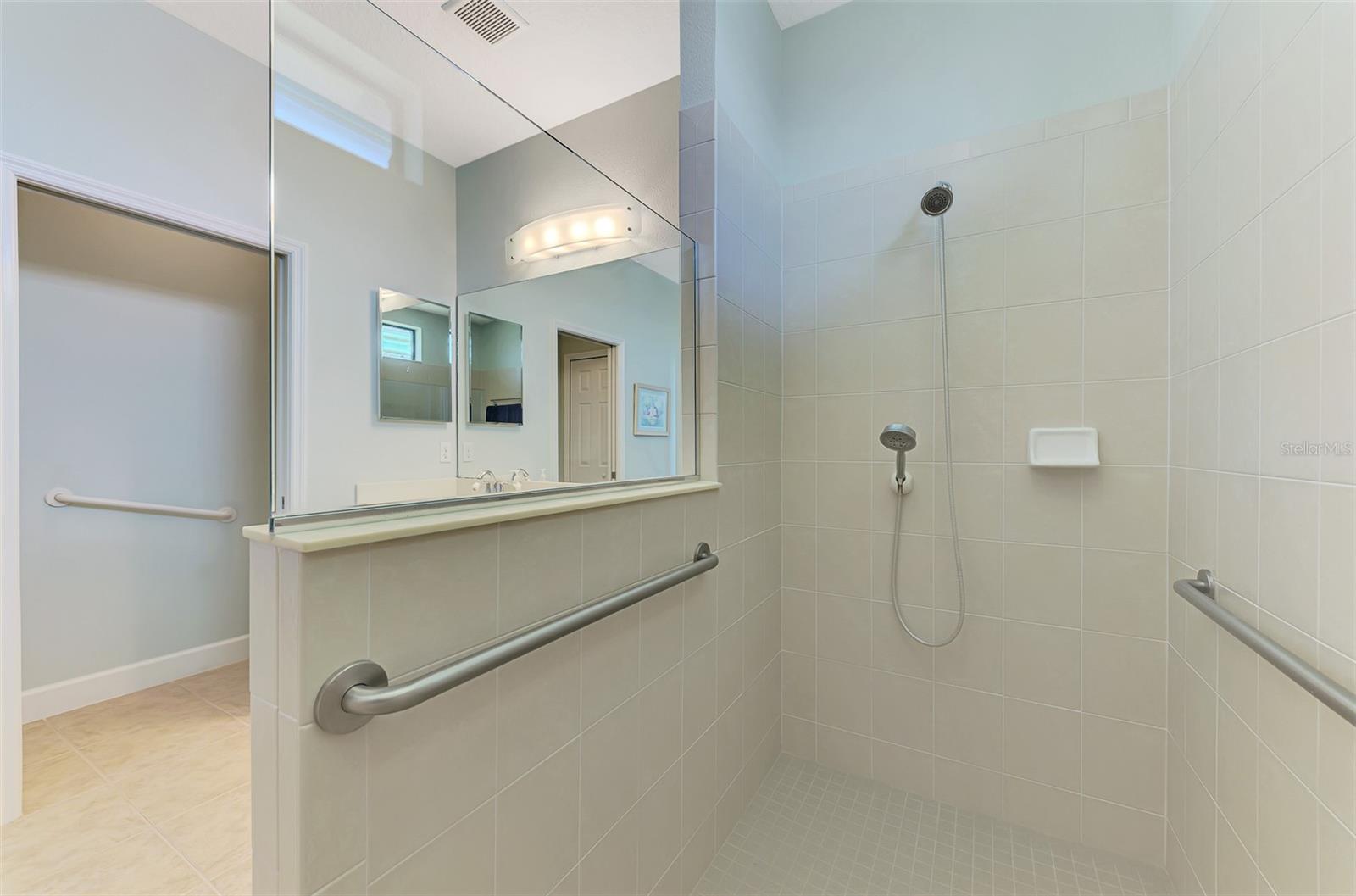 Image 31 of 44 For 20246 Pezzana Drive