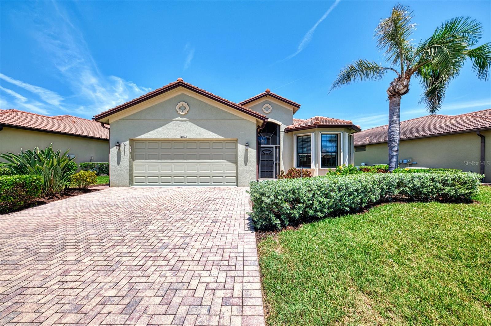 Image 4 of 44 For 20246 Pezzana Drive