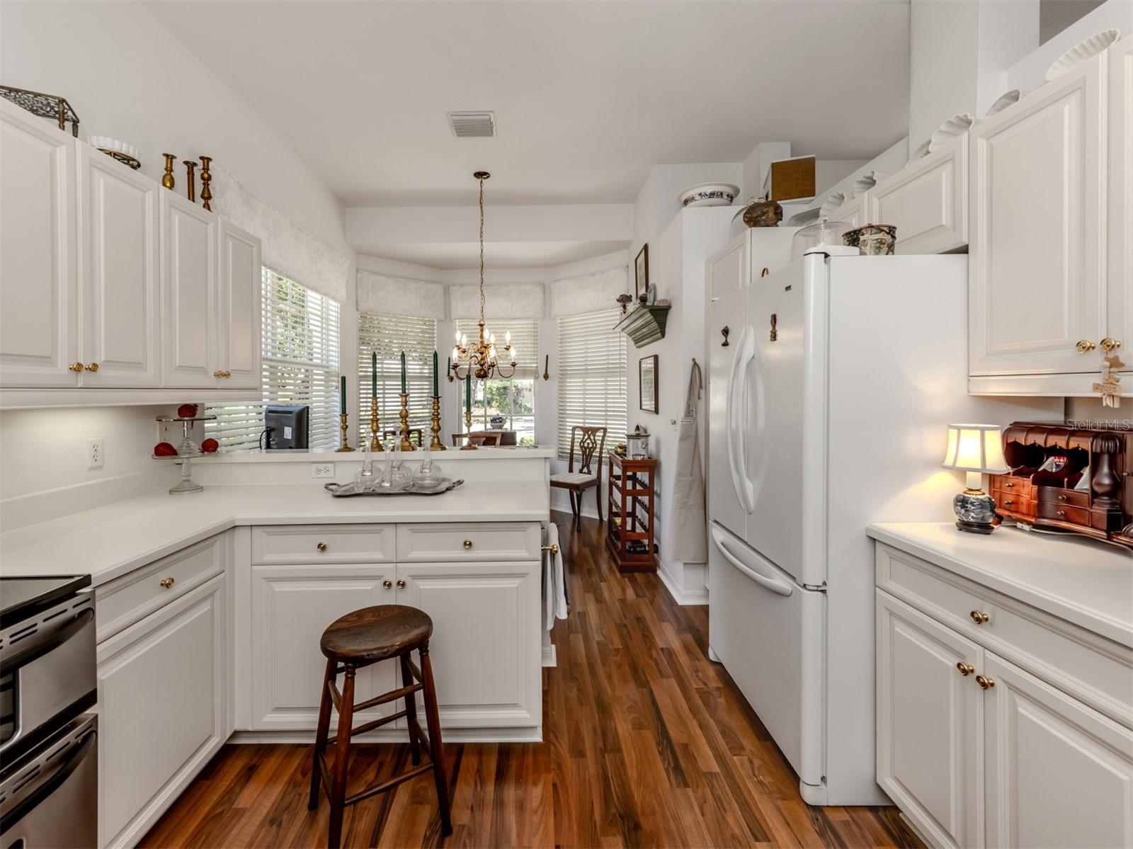 Image 13 of 65 For 553 Fallbrook Drive