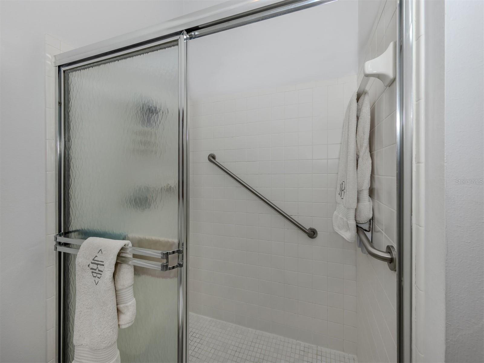 Image 17 of 65 For 553 Fallbrook Drive