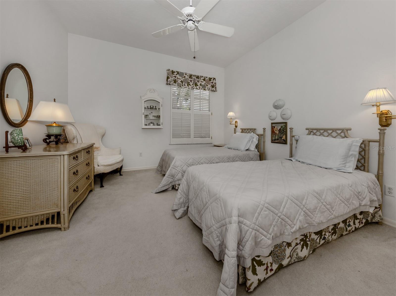 Image 18 of 65 For 553 Fallbrook Drive