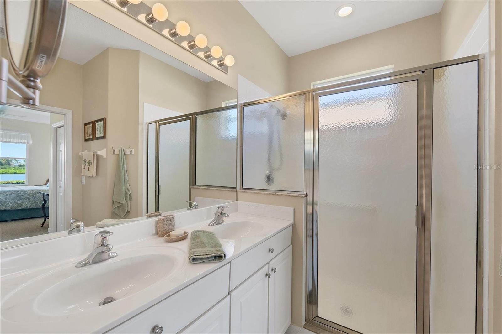 Image 22 of 66 For 4427 Blue Heron Circle