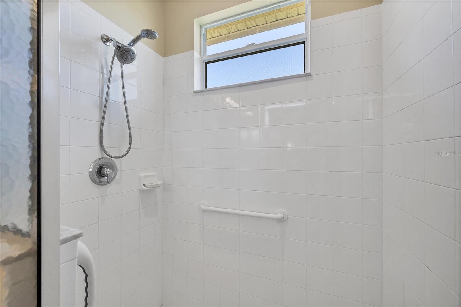 Image 23 of 66 For 4427 Blue Heron Circle