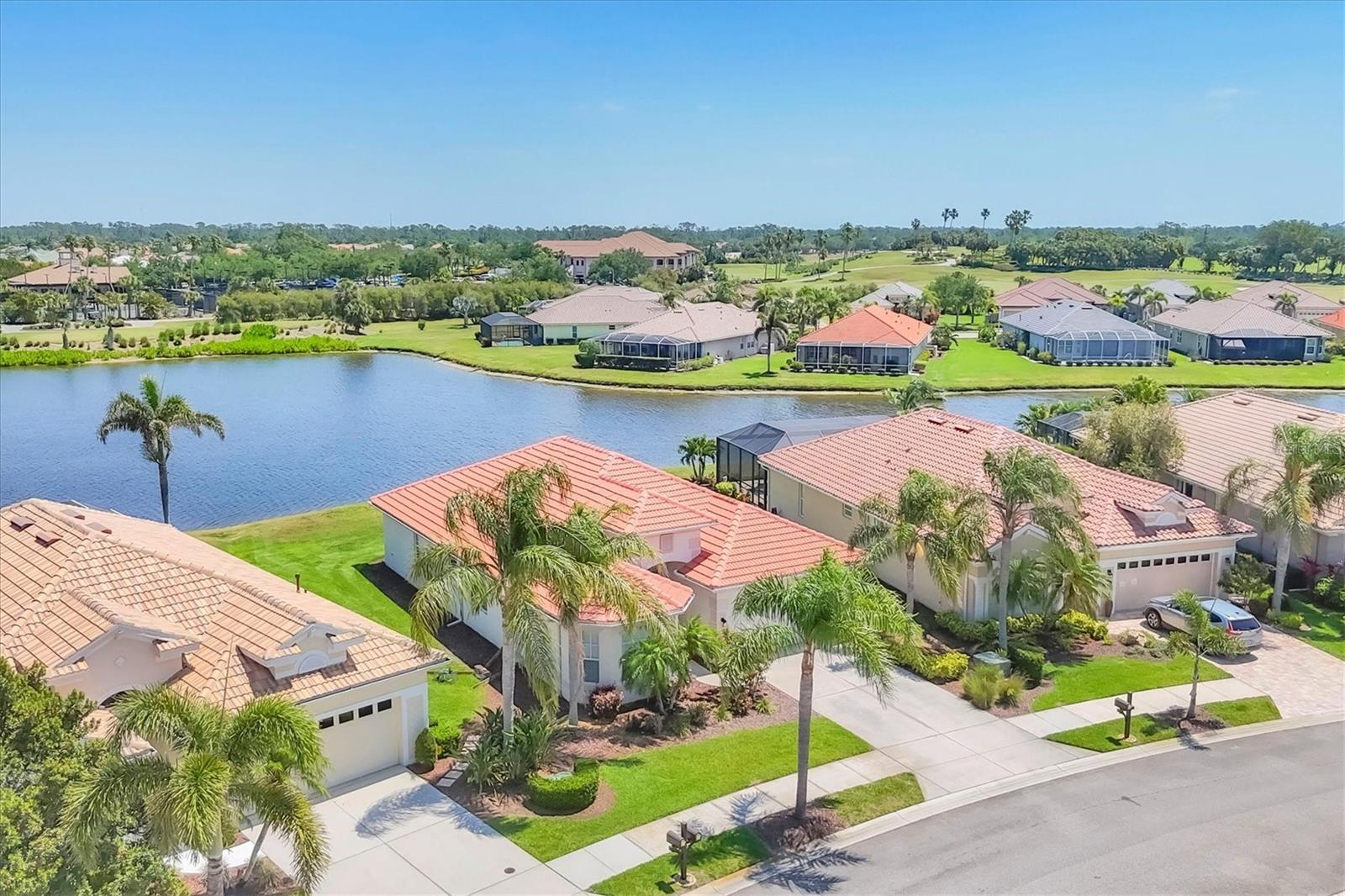 Image 5 of 66 For 4427 Blue Heron Circle