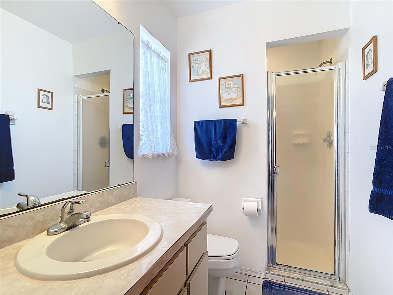 Image 22 of 41 For 985 Everest Road