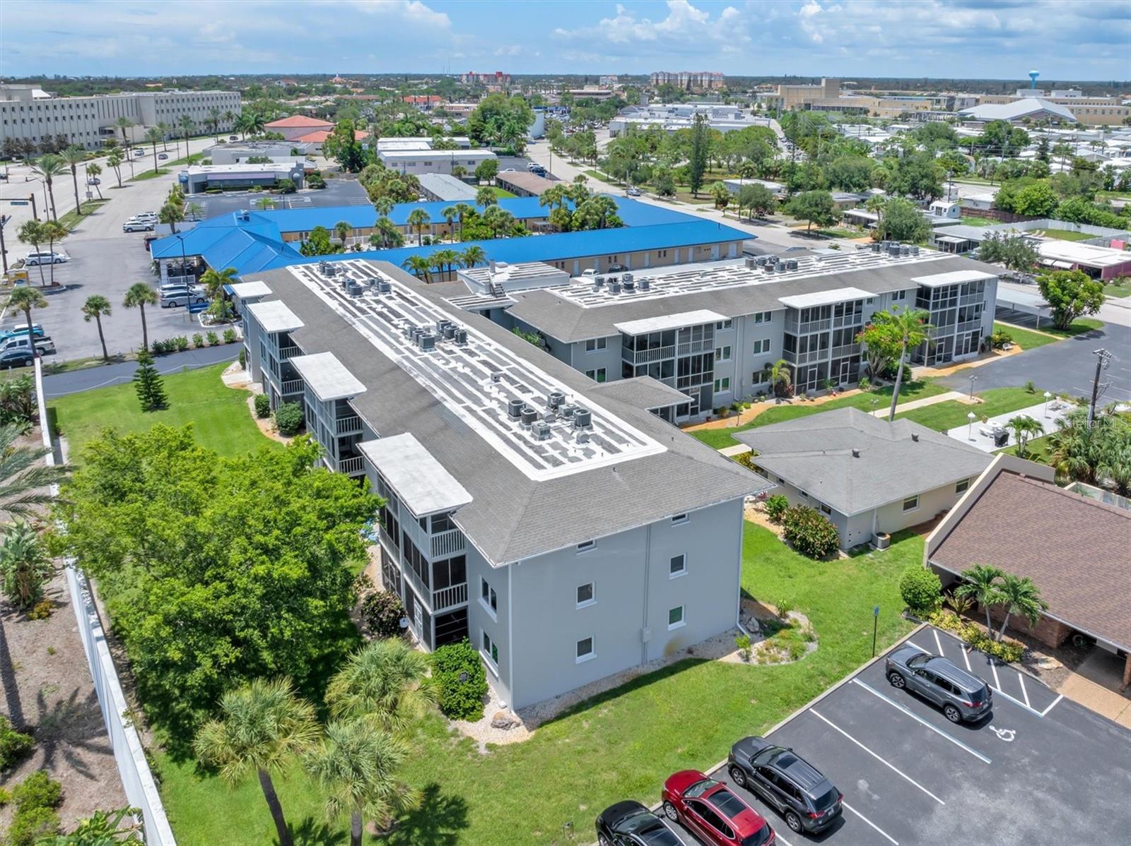 Image 23 of 29 For 649 Tamiami Trail S 106
