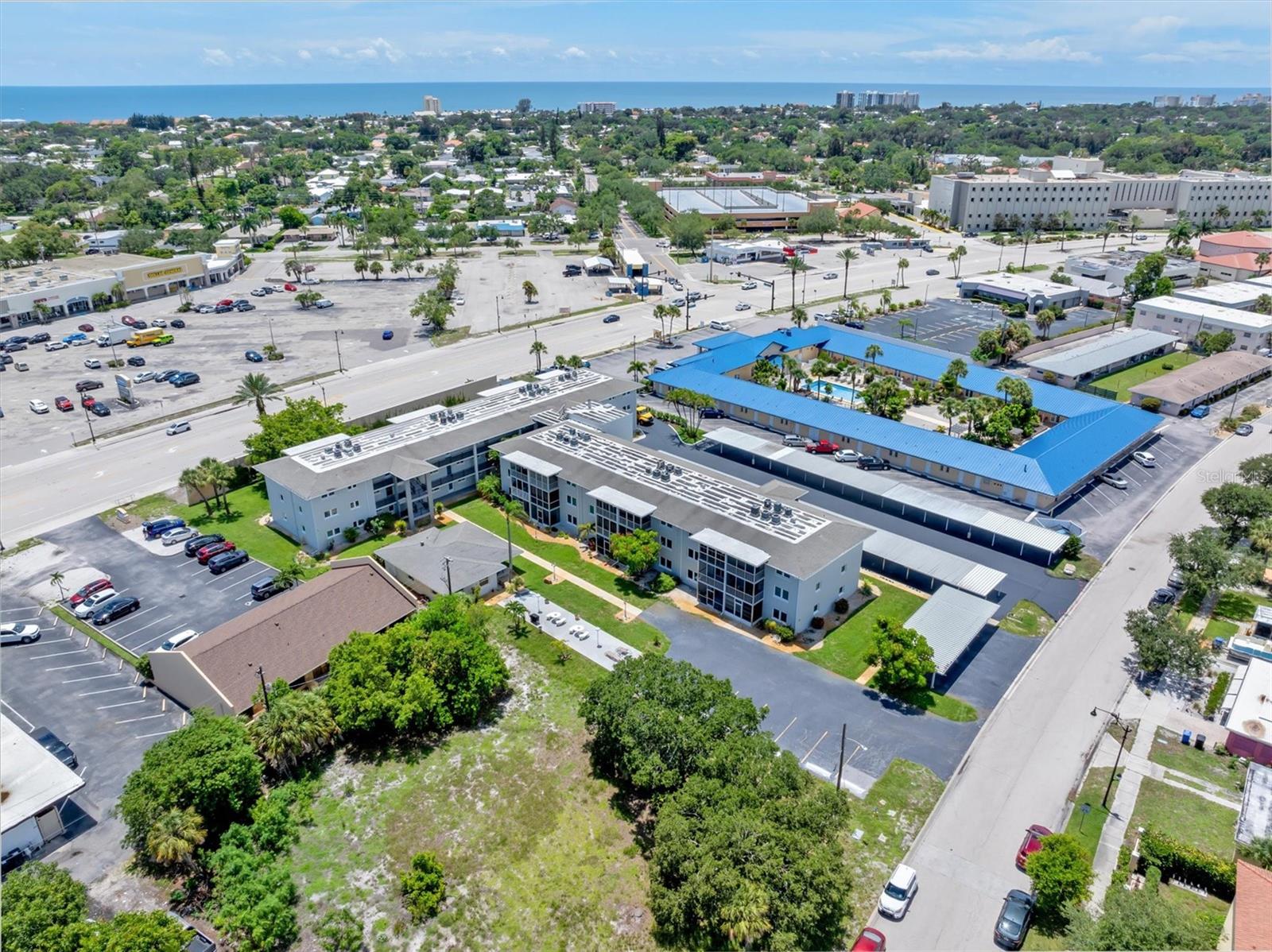 Image 27 of 29 For 649 Tamiami Trail S 106