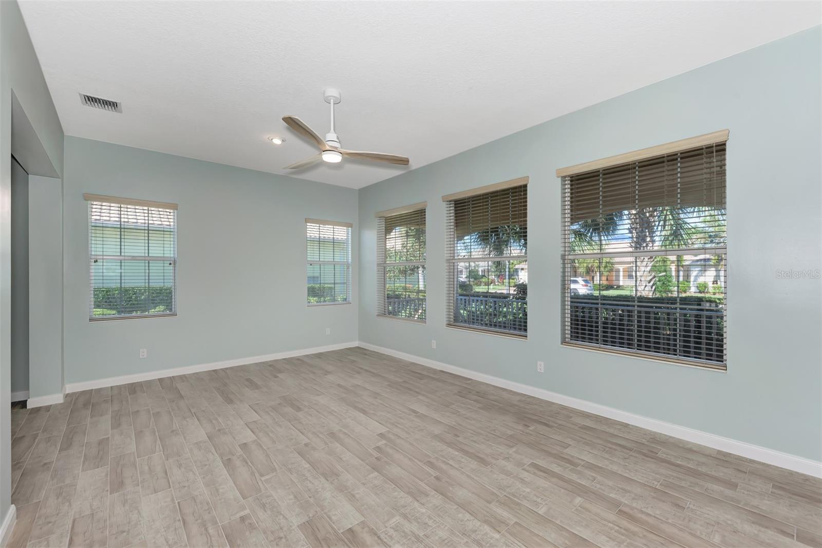 Image 13 of 72 For 13465 Bastiano Street