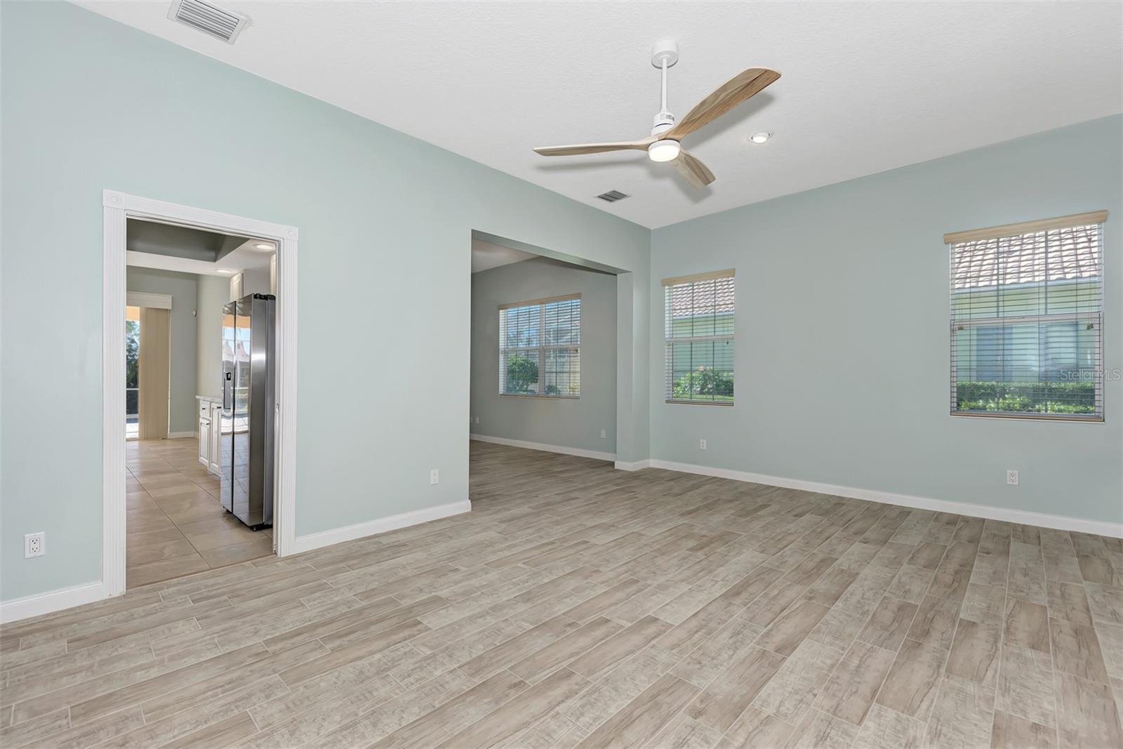 Image 14 of 72 For 13465 Bastiano Street