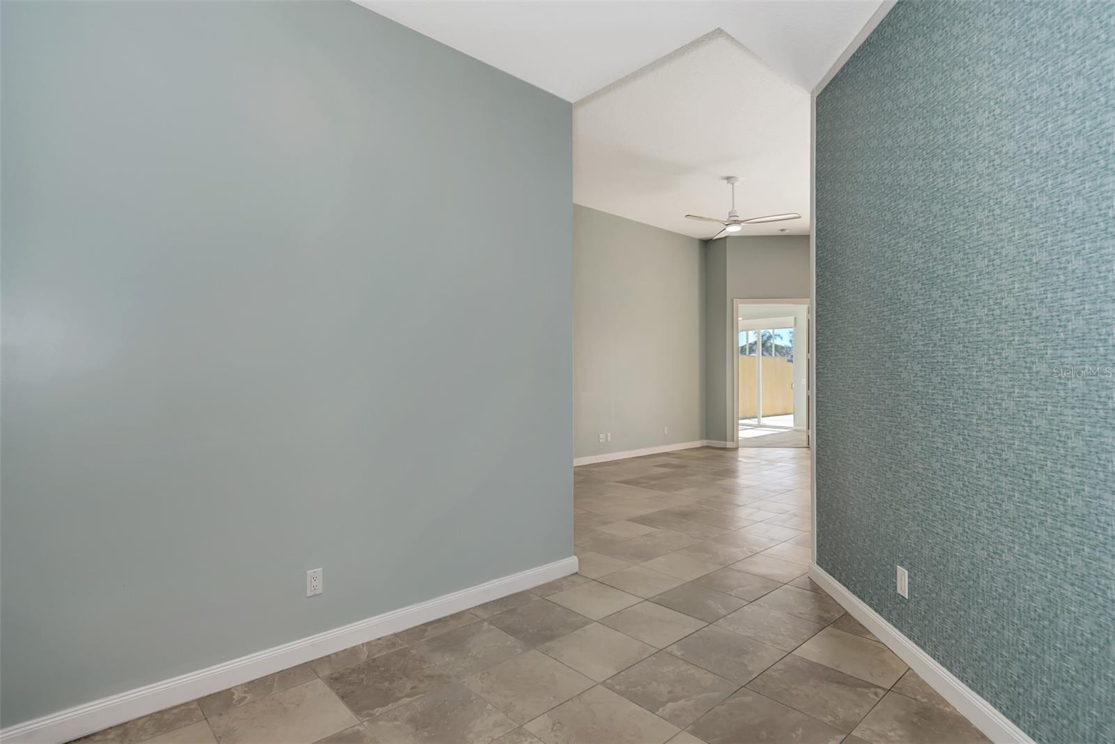 Image 19 of 72 For 13465 Bastiano Street