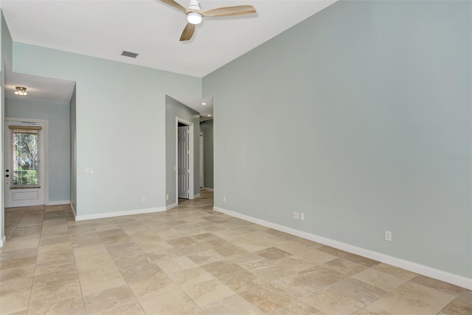 Image 22 of 72 For 13465 Bastiano Street