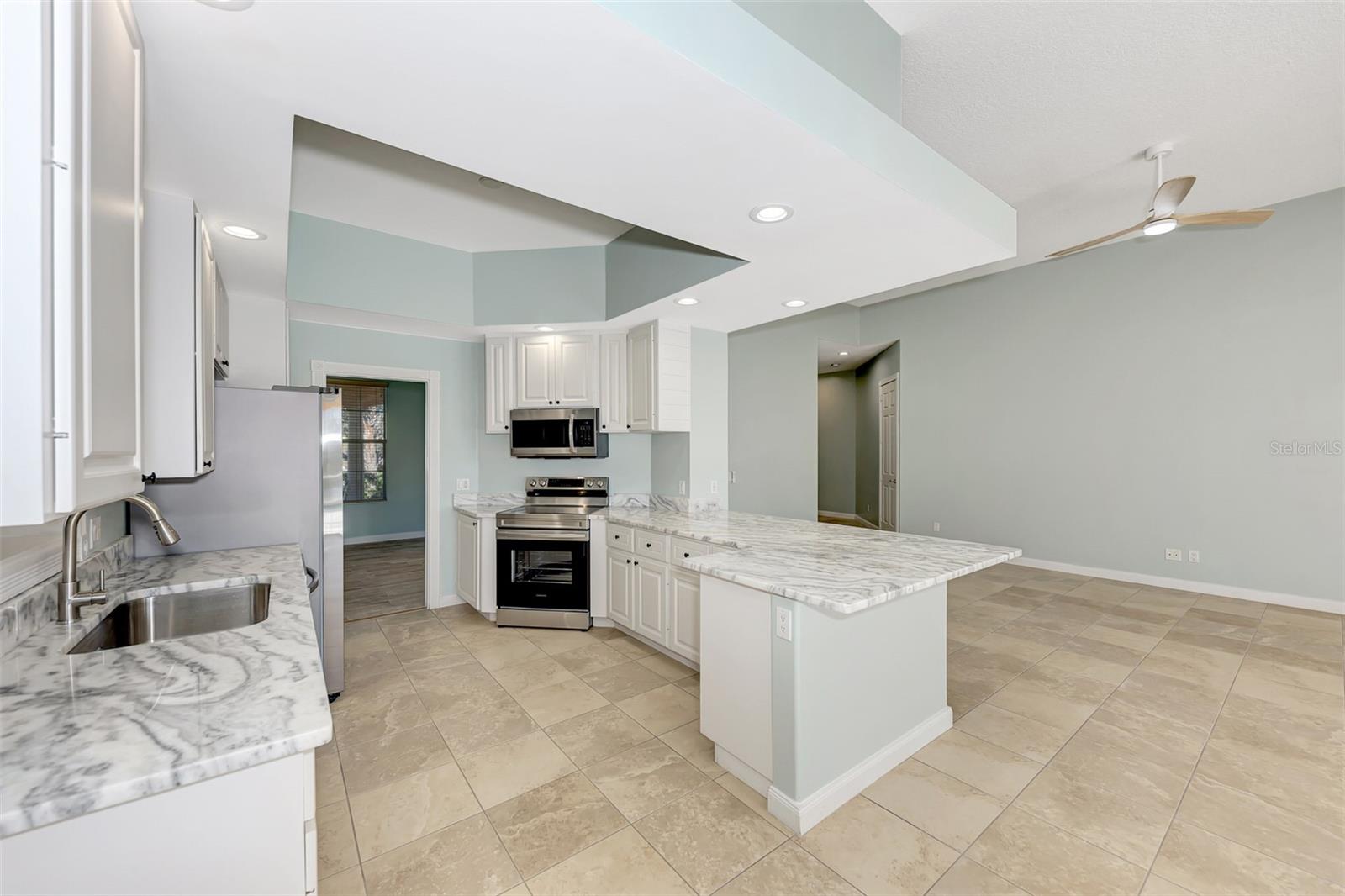 Image 30 of 72 For 13465 Bastiano Street