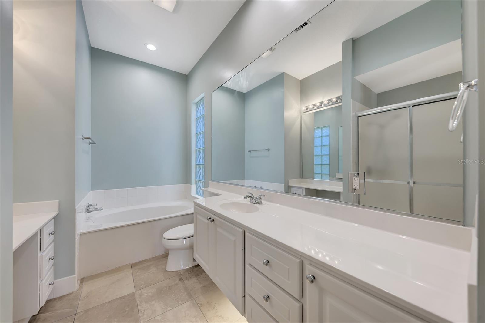 Image 41 of 72 For 13465 Bastiano Street