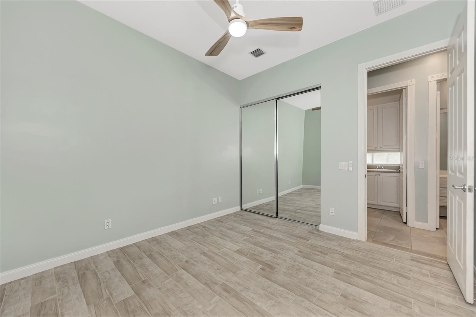 Image 49 of 72 For 13465 Bastiano Street