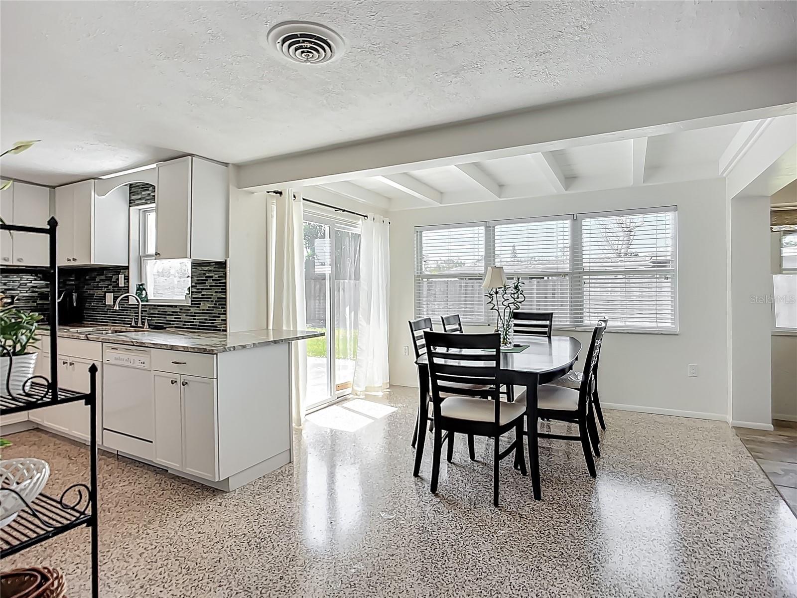 Image 15 of 47 For 2108 Lee Lane