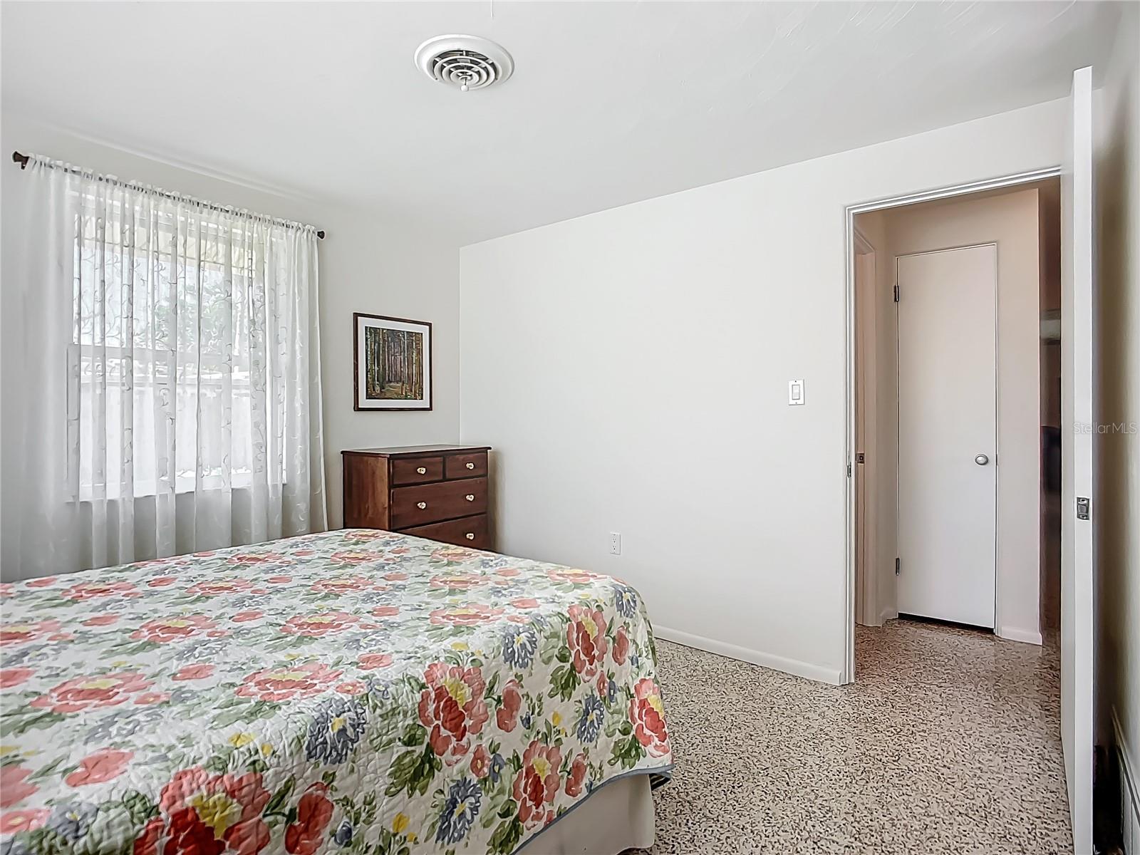 Image 40 of 47 For 2108 Lee Lane