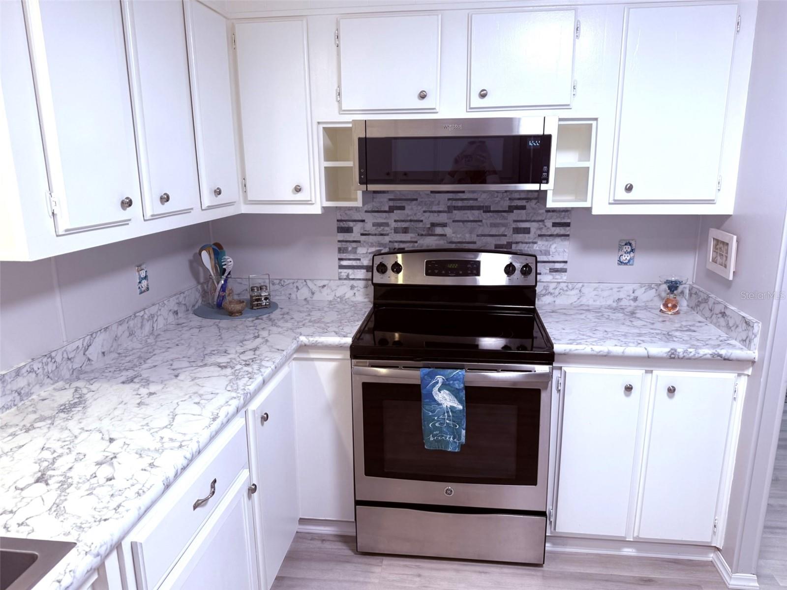 Image 11 of 52 For 175 Palm Harbor Drive
