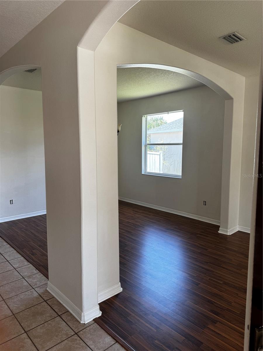 Image 5 of 15 For 3127 38th Terrace E