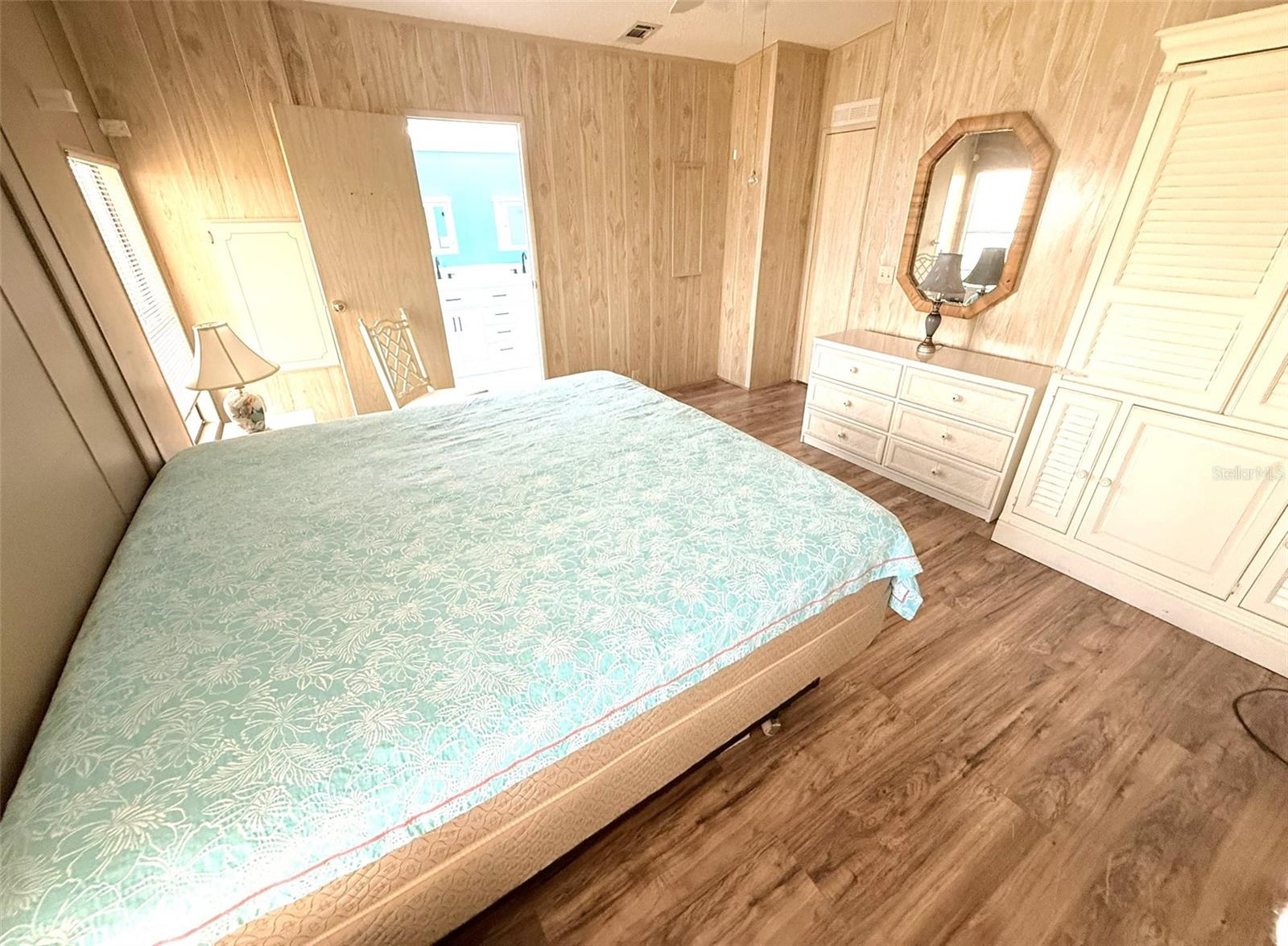 Image 18 of 48 For 122 Rarotonga Road