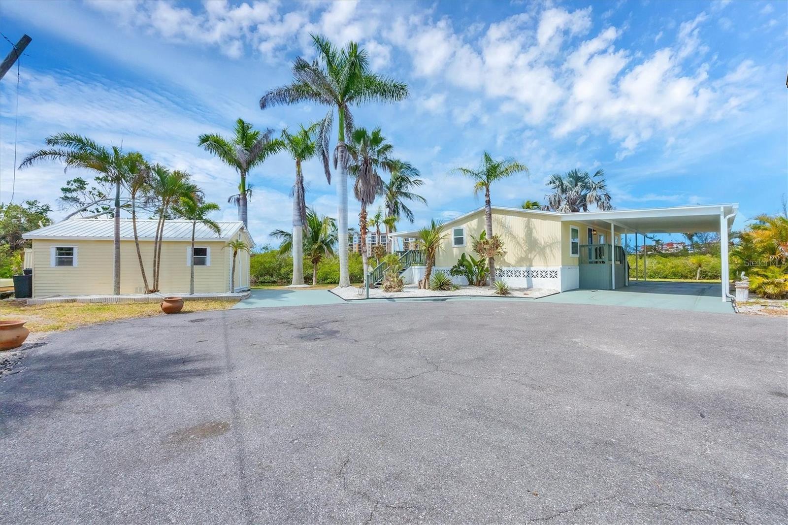 Details for 408 Hatchett Creek Road, VENICE, FL 34285