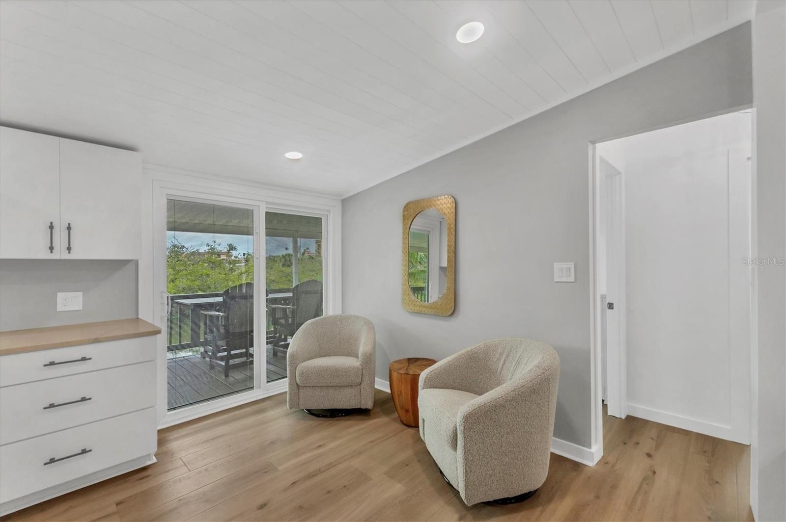 Image 12 of 32 For 408 Hatchett Creek Road