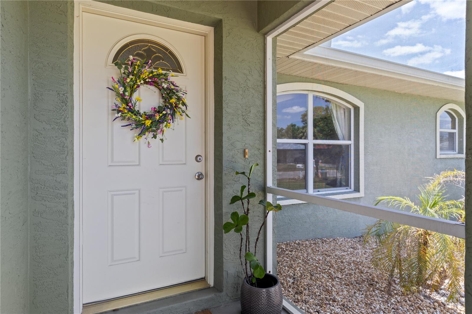 Image 4 of 49 For 5264 Albion Road