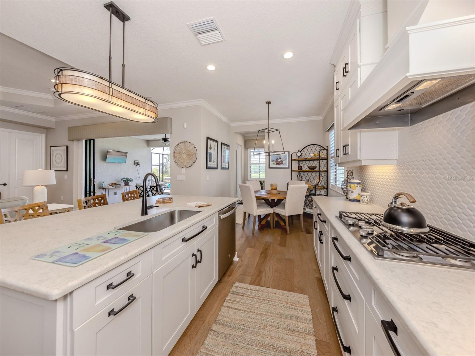 Image 17 of 60 For 10973 Trevino Street