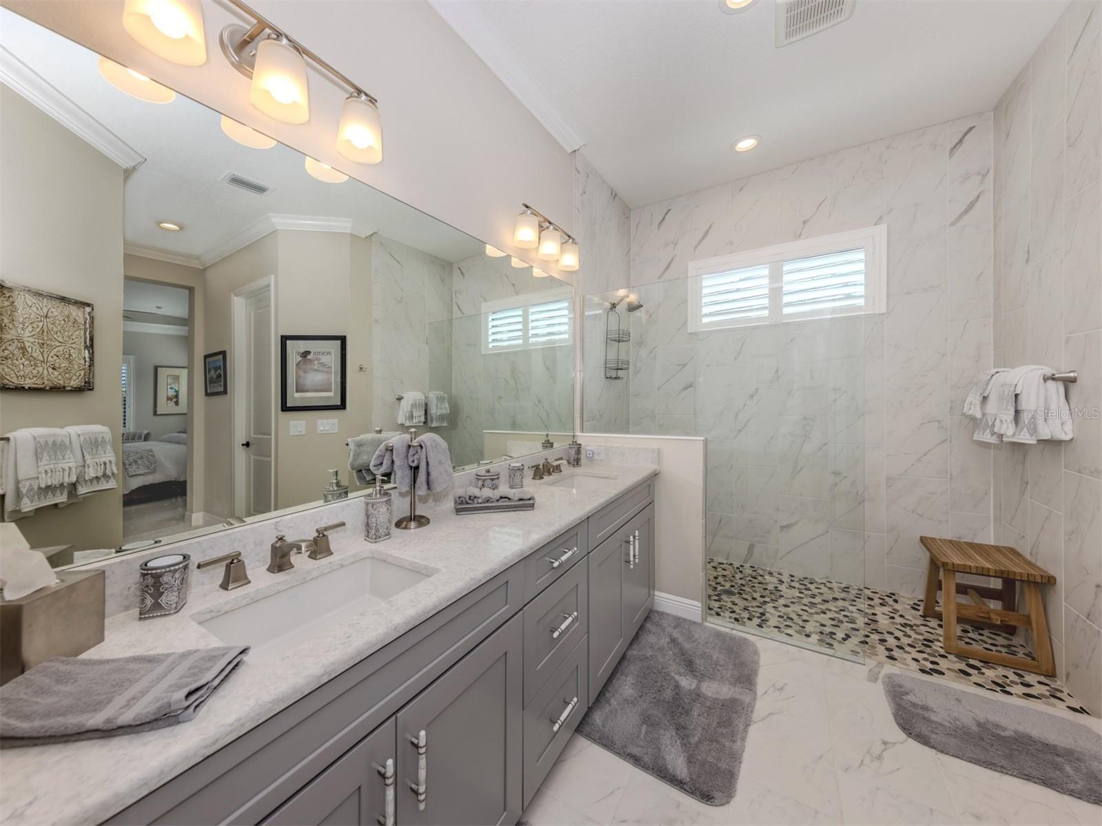 Image 19 of 60 For 10973 Trevino Street