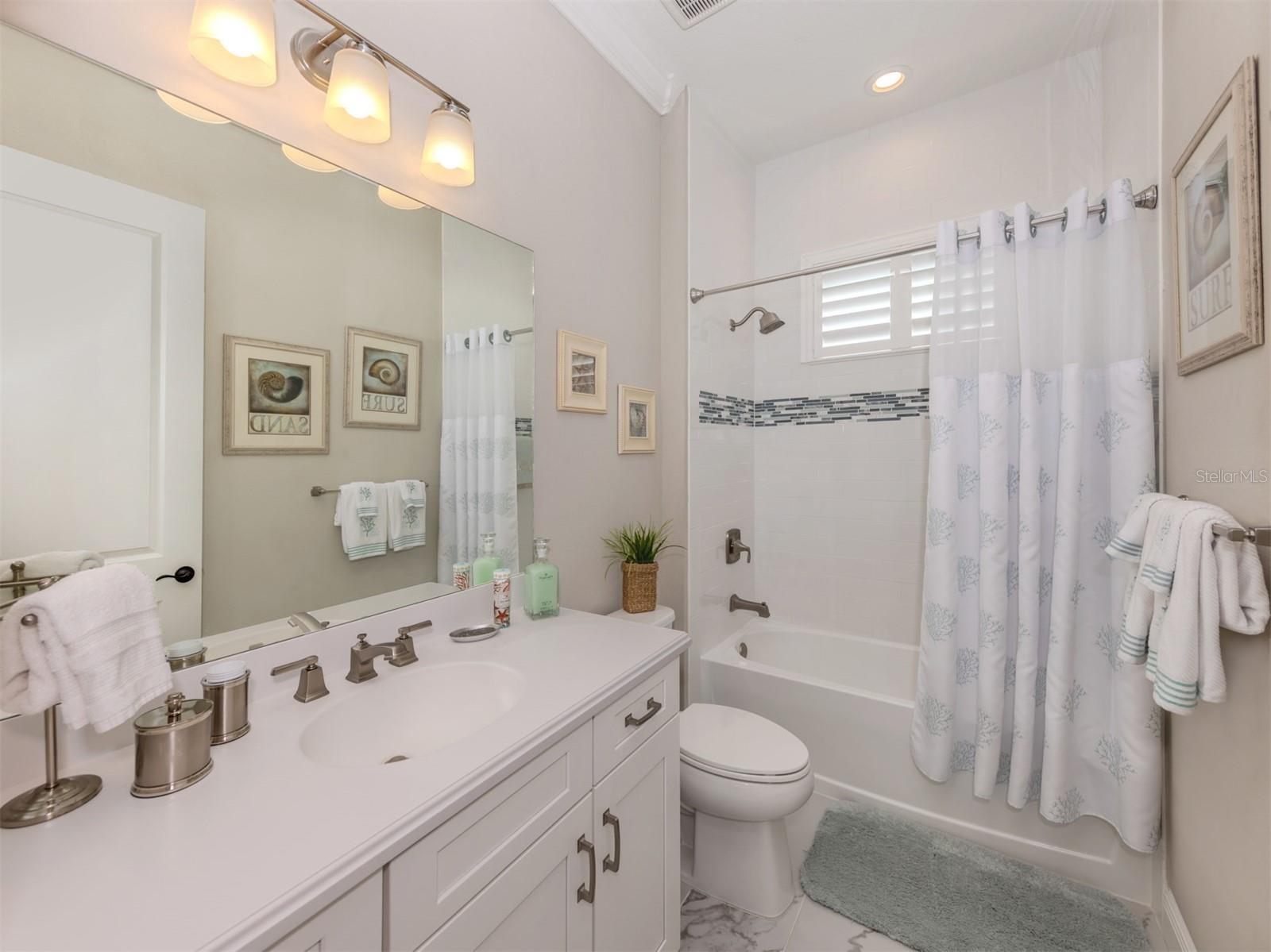 Image 22 of 60 For 10973 Trevino Street