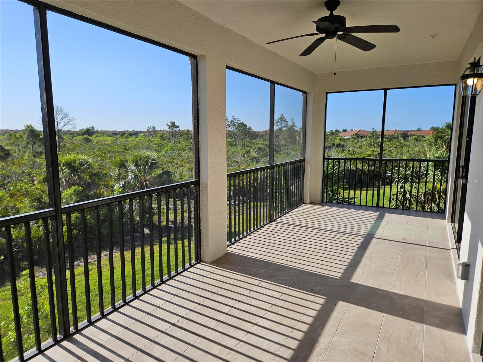Image 11 of 38 For 10039 Crooked Creek Drive 203