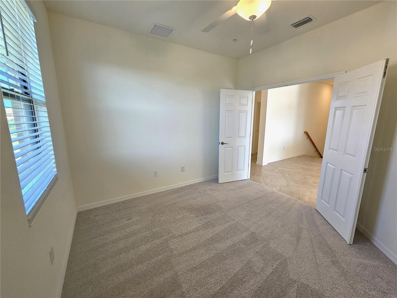 Image 22 of 38 For 10039 Crooked Creek Drive 203