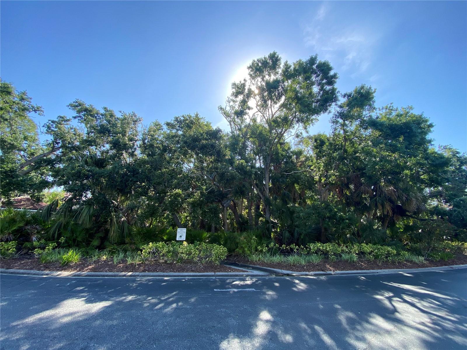 Image 23 of 29 For 7560 Fairway Woods Drive 305