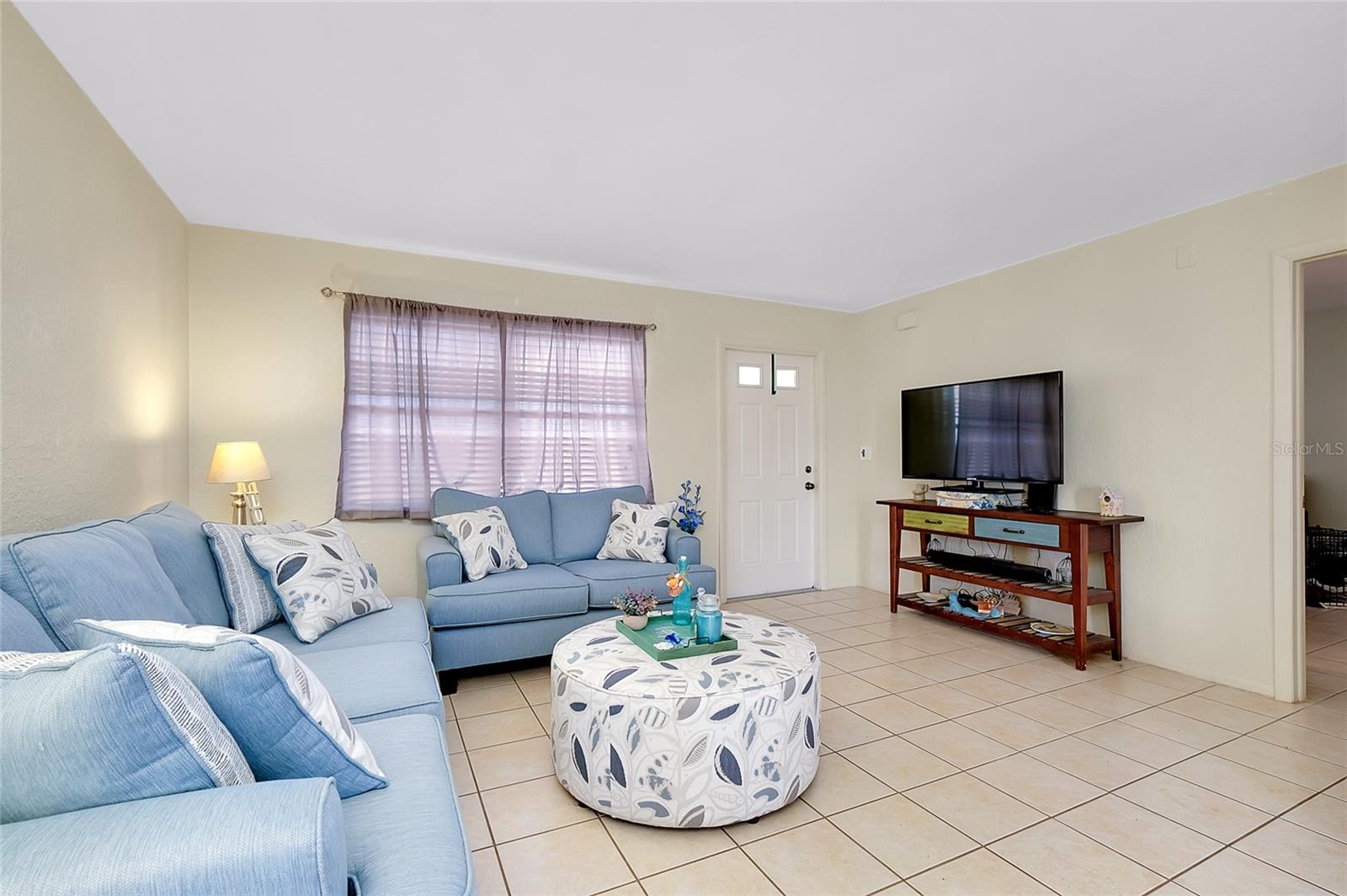 Image 10 of 58 For 144 Rotonda Circle