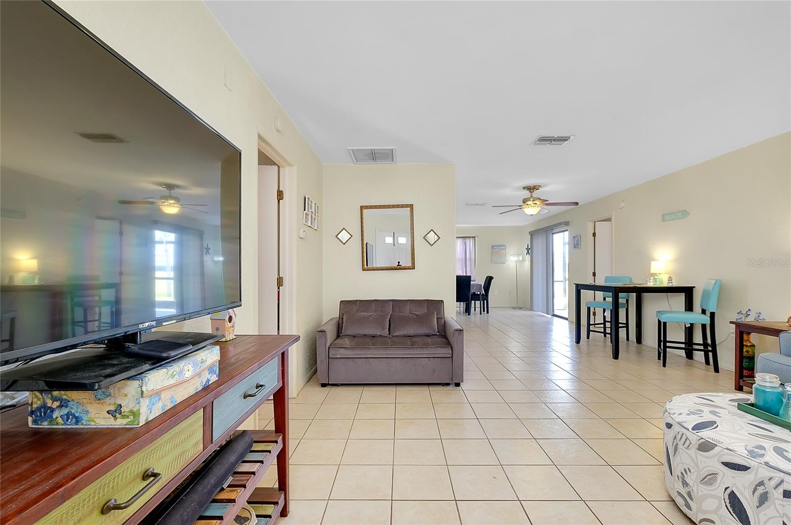 Image 4 of 58 For 144 Rotonda Circle