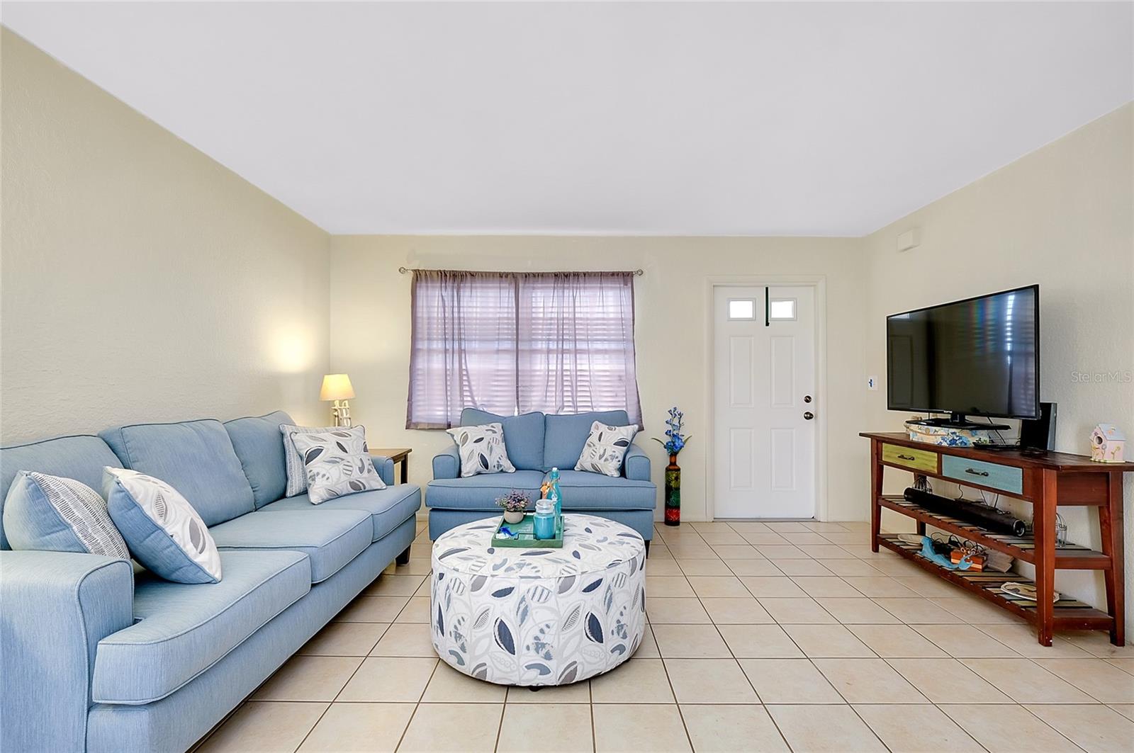 Image 9 of 58 For 144 Rotonda Circle