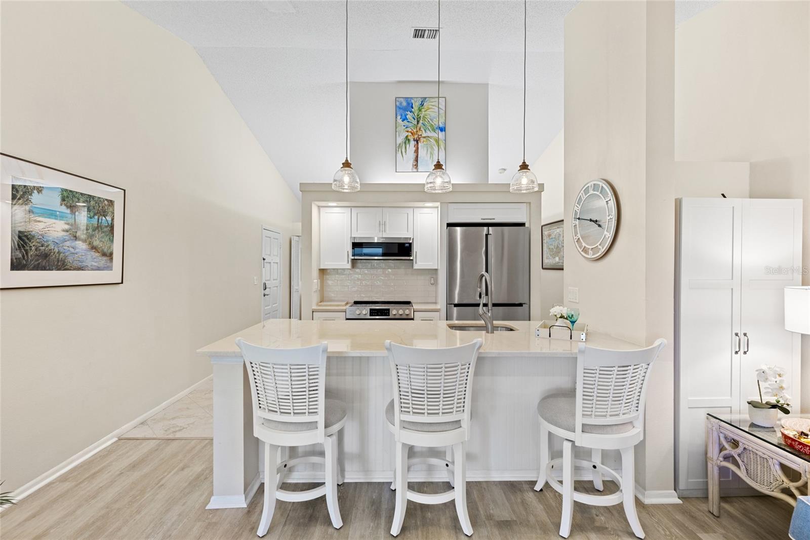 Image 16 of 66 For 1025 Capri Isles Boulevard 18