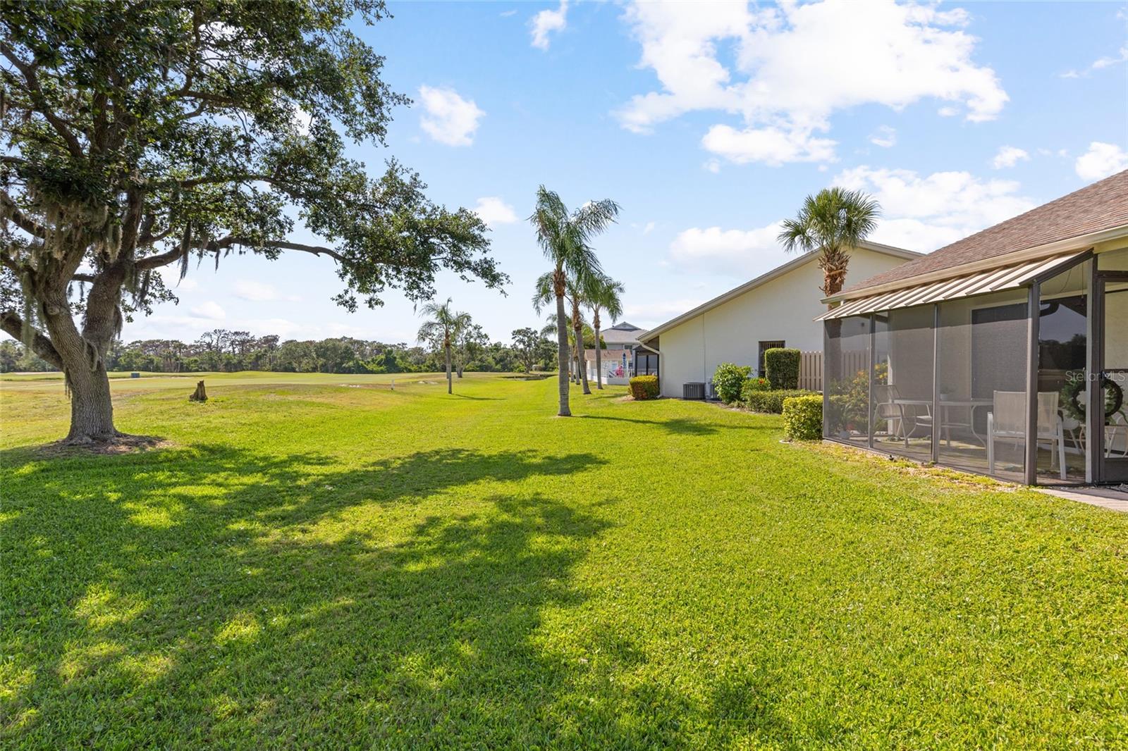 Image 31 of 66 For 1025 Capri Isles Boulevard 18