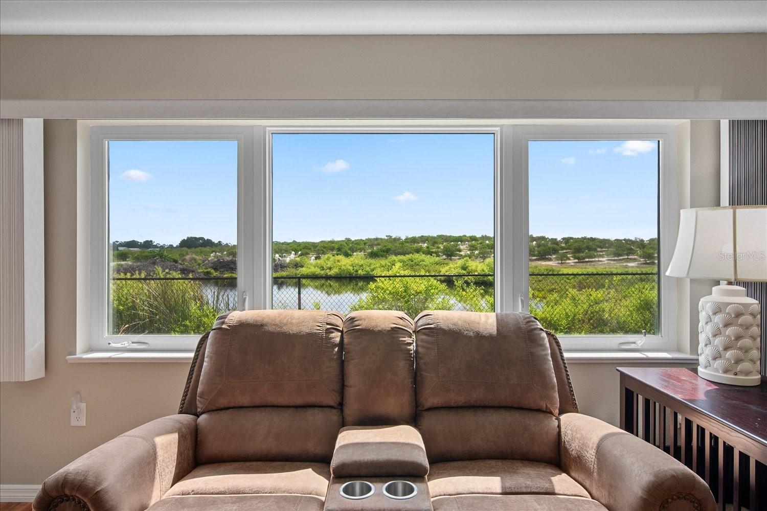 Image 4 of 42 For 126 Woodside Drive