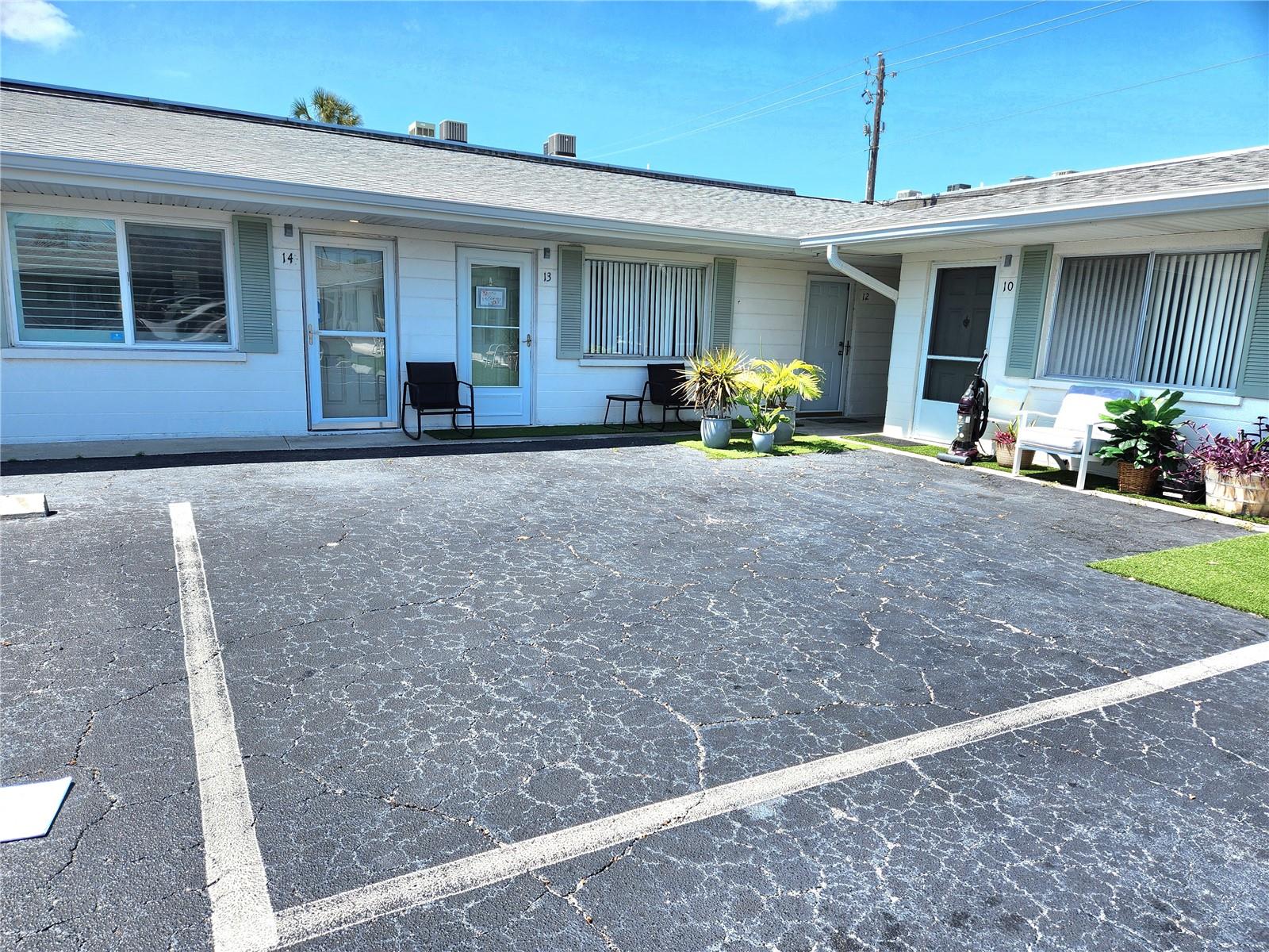 Details for 525 Manatee Court 13, VENICE, FL 34285