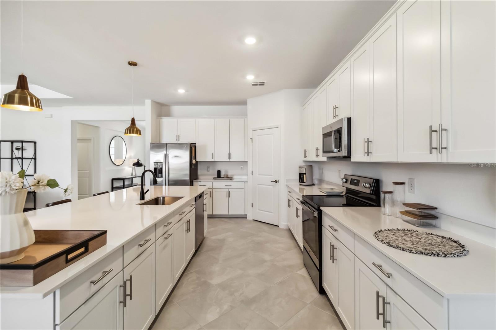 Image 18 of 60 For 8529 Saint Kitts Circle