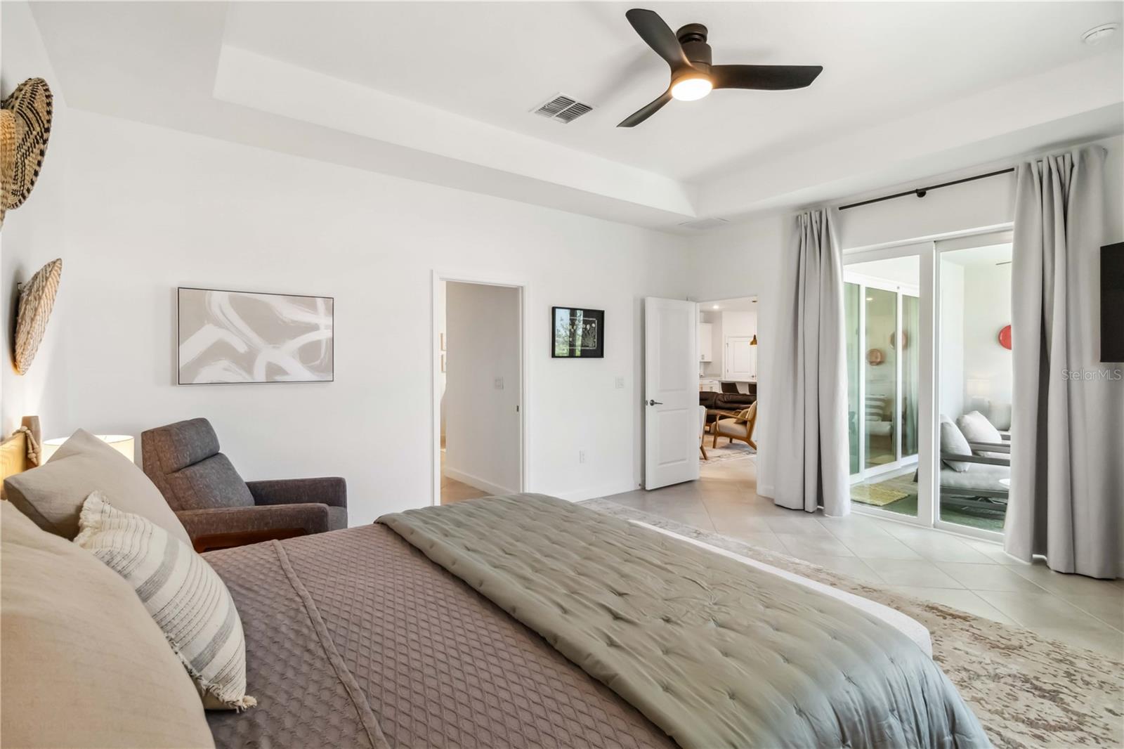 Image 27 of 60 For 8529 Saint Kitts Circle