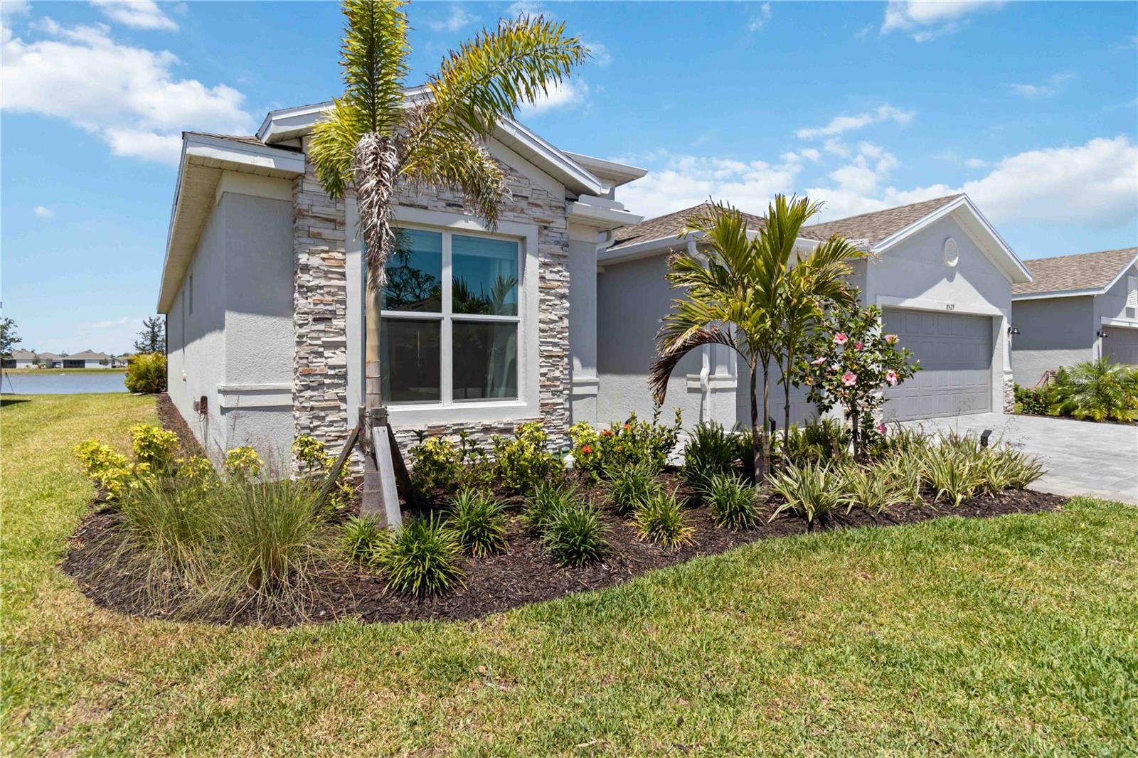 Image 4 of 60 For 8529 Saint Kitts Circle