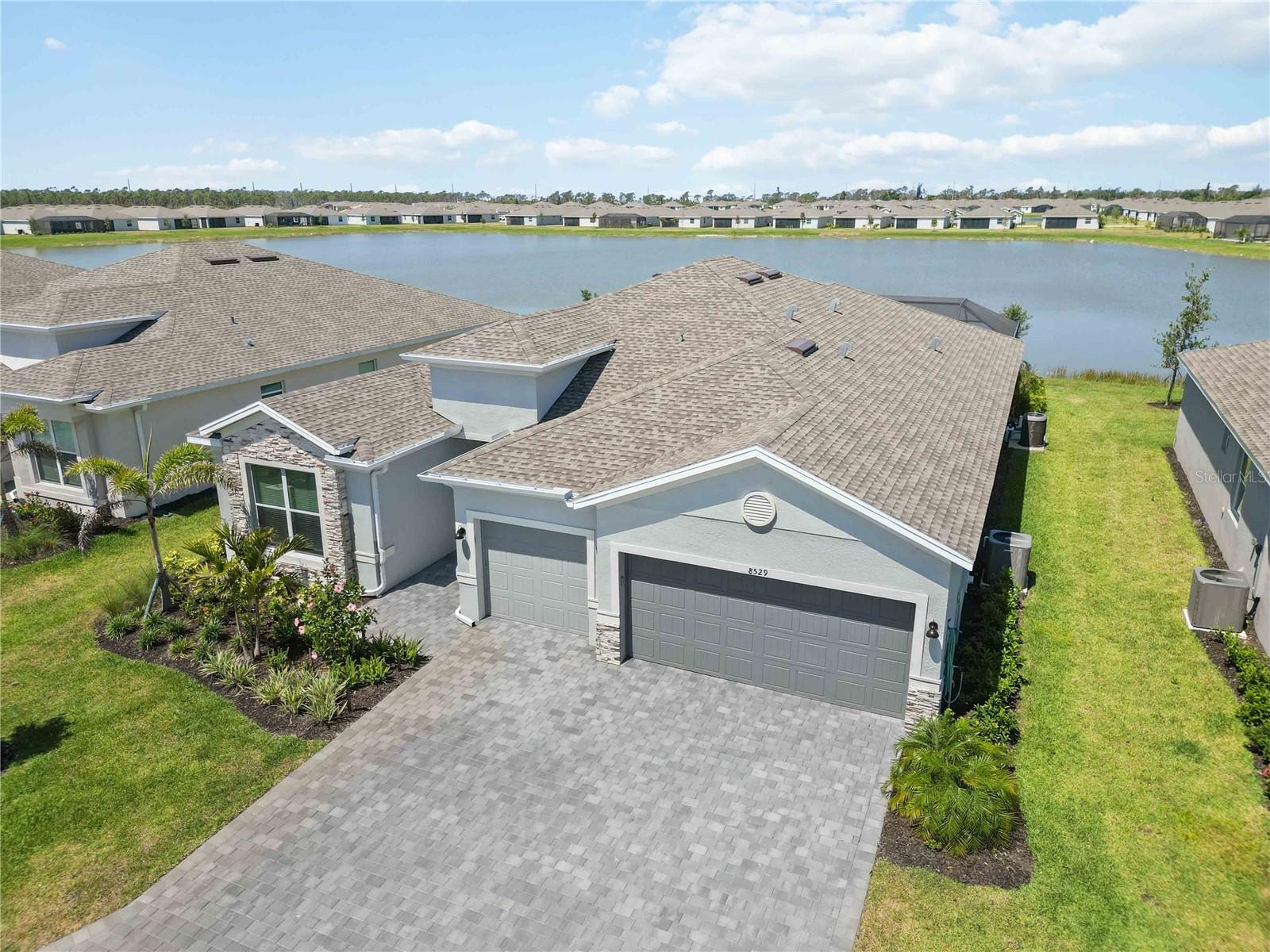 Image 47 of 60 For 8529 Saint Kitts Circle