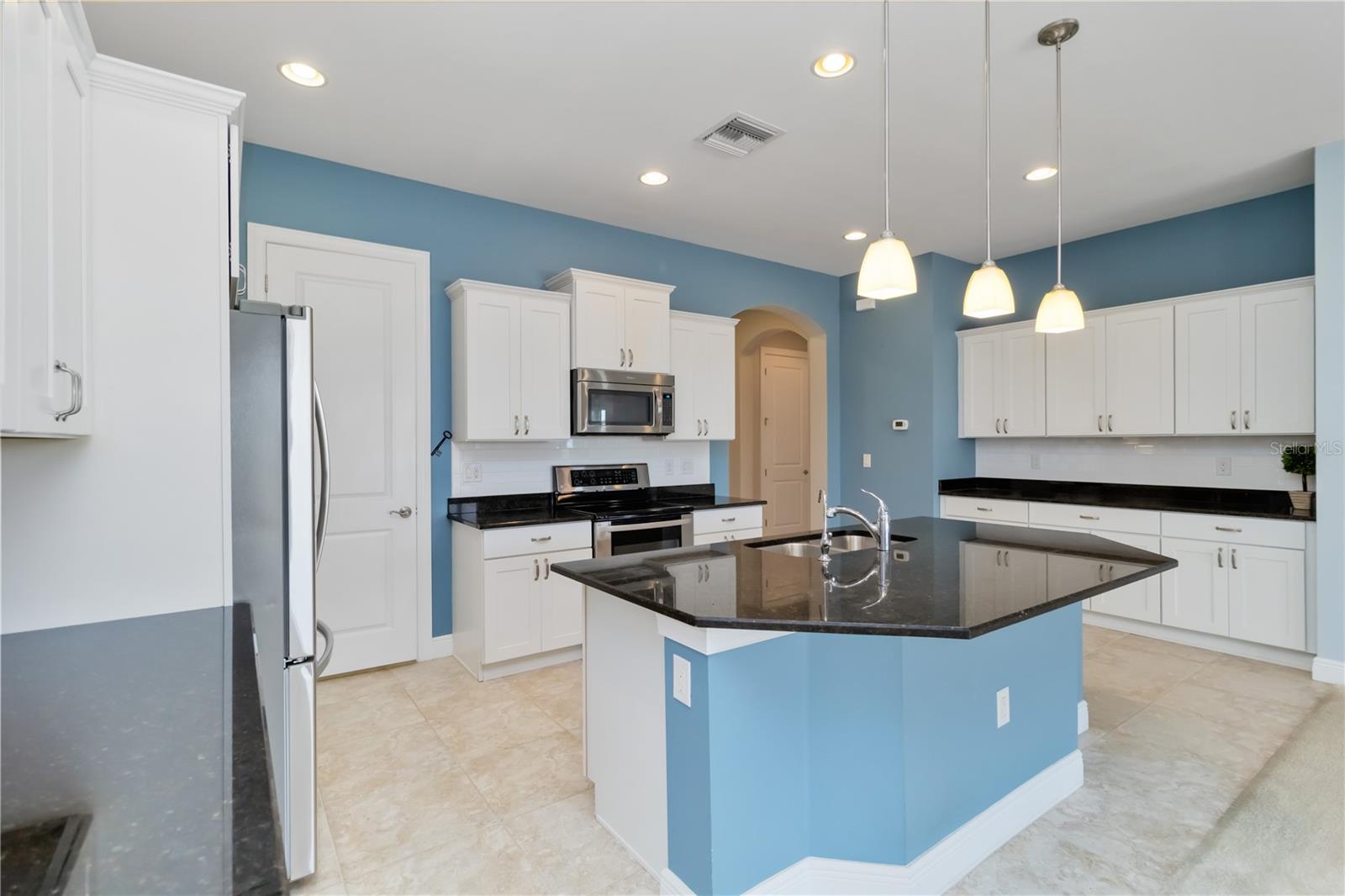 Image 10 of 74 For 10618 Corkwood Court