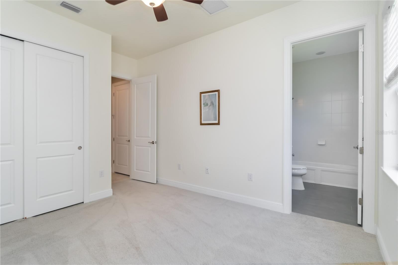 Image 31 of 74 For 10618 Corkwood Court