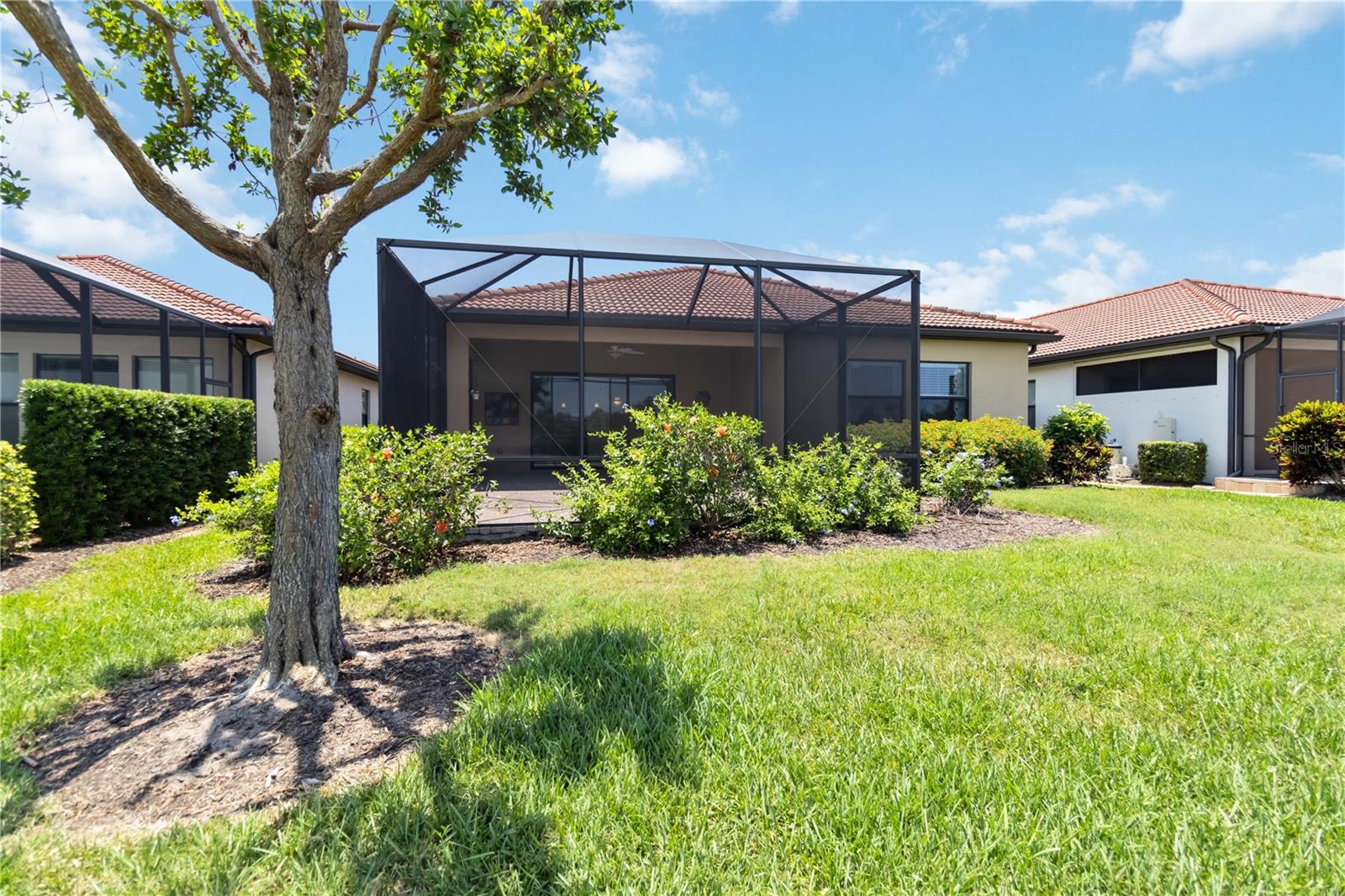 Image 40 of 74 For 10618 Corkwood Court